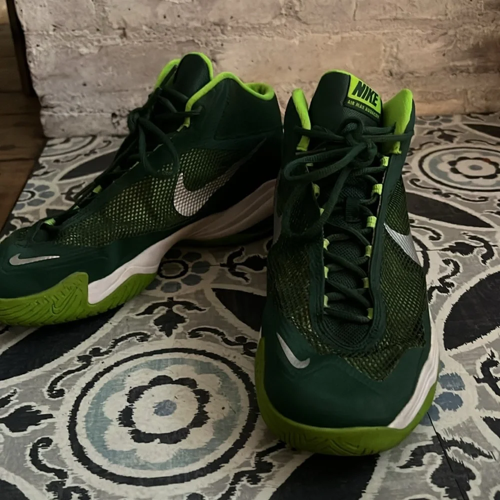 Nike Air Max Sneakers - Picture 3 of 4